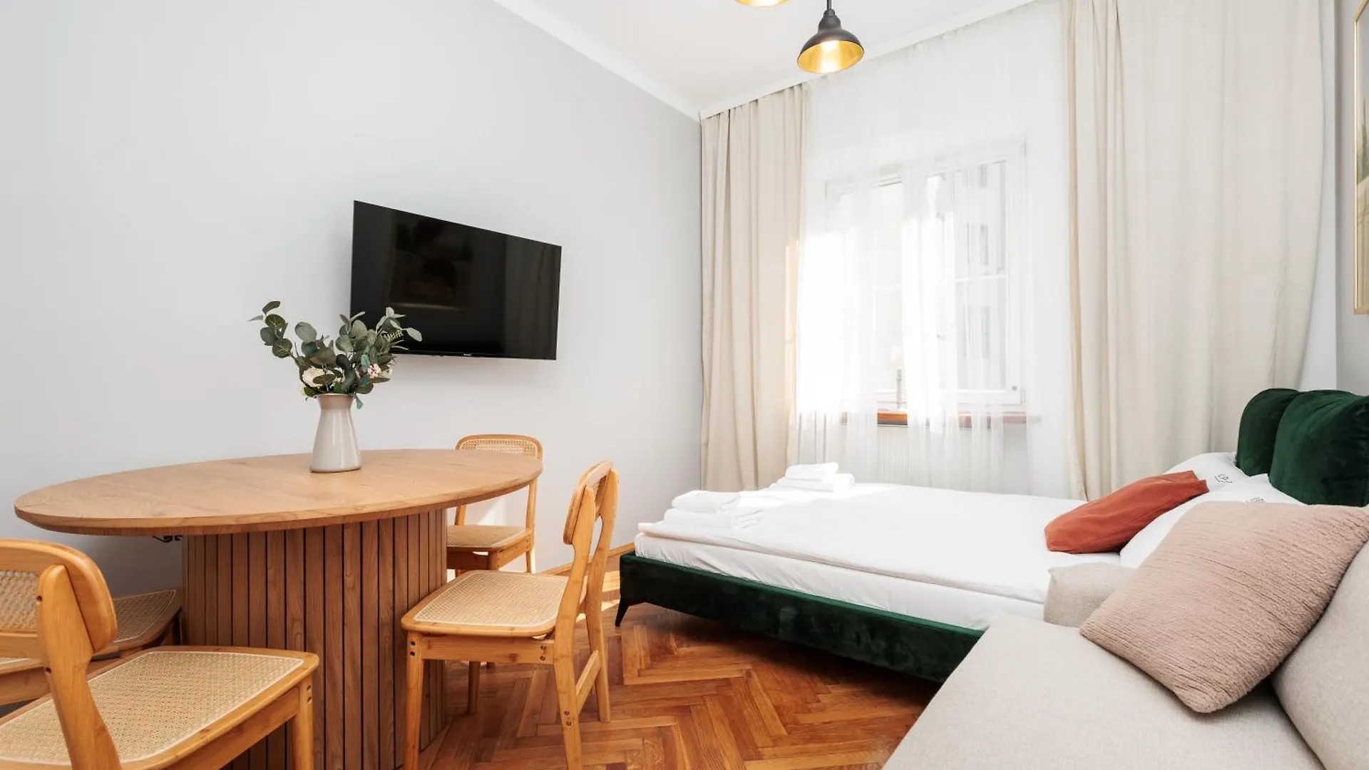 Apartment Retro Glamour With A Modern Edge - By Upstairs Krakow Poland