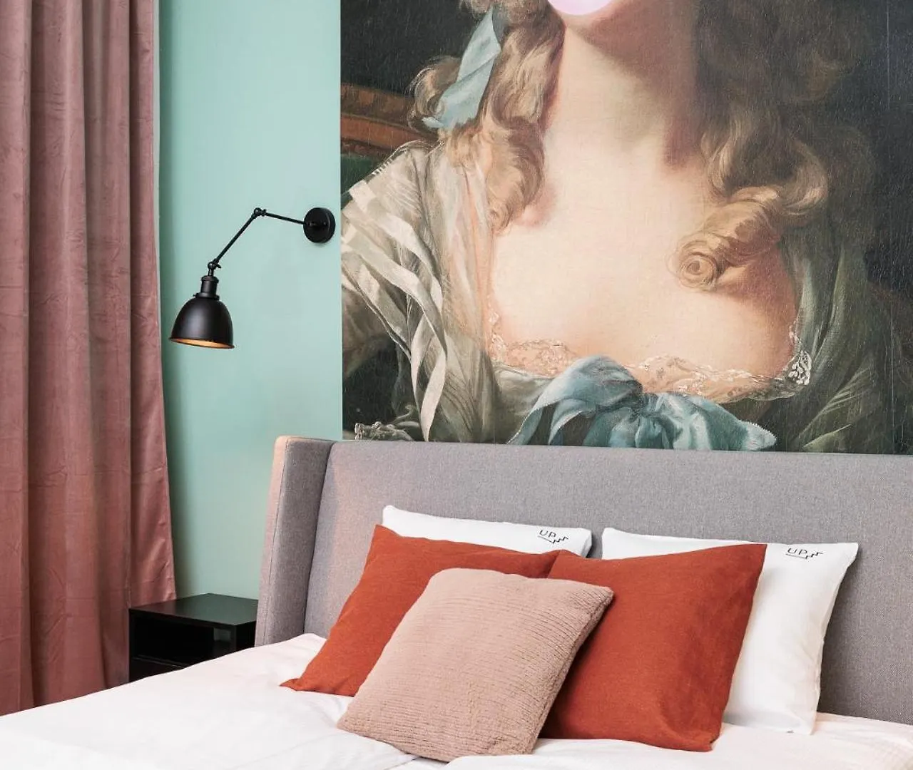 Retro Glamour With A Modern Edge - By Upstairs Krakow Apartment